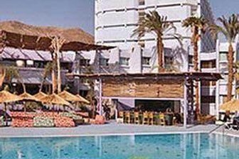 מלון קלאב מד - קורל ביץ