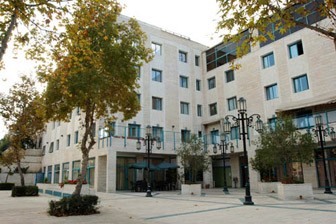 מלון דירות נופש אלה רזידנס 