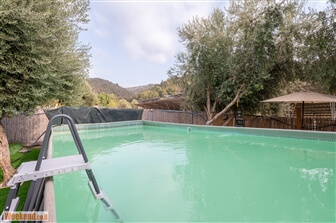 בקתות בין הרים