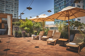 מלון ורה – The Vera Hotel