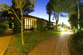 מלון שורש ירוק בהר - הרי ירושלים